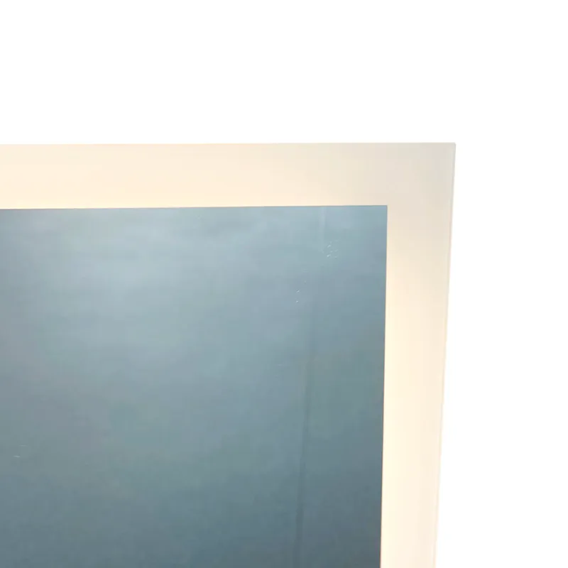 Badnor Lotte baderomsspeil (60x80cm) med LED-belysning