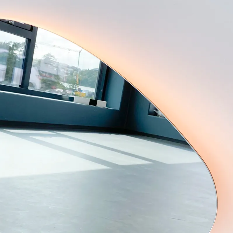 Badnor Lucy baderomsspeil (120cm) m/LED-belysning - eggformet
