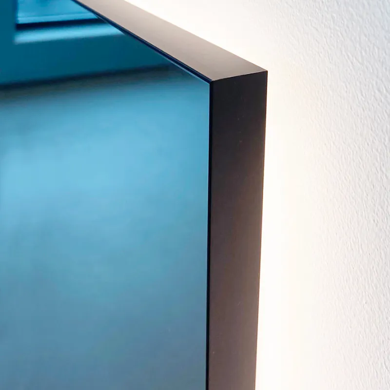 Badnor Saga baderomsspeil (80x120cm) m/lys og sort ramme