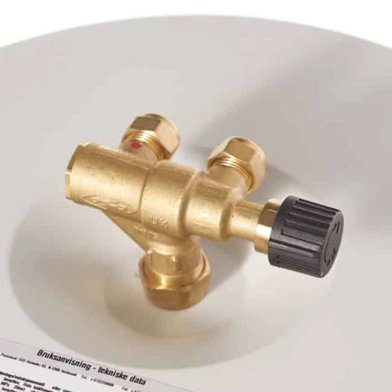 Oso Versa V 50ltr. varmtvannsbereder (2kW)